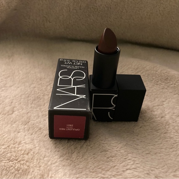 NARS LIPSTICK IN OPULENT RED - Picture 3 of 5
